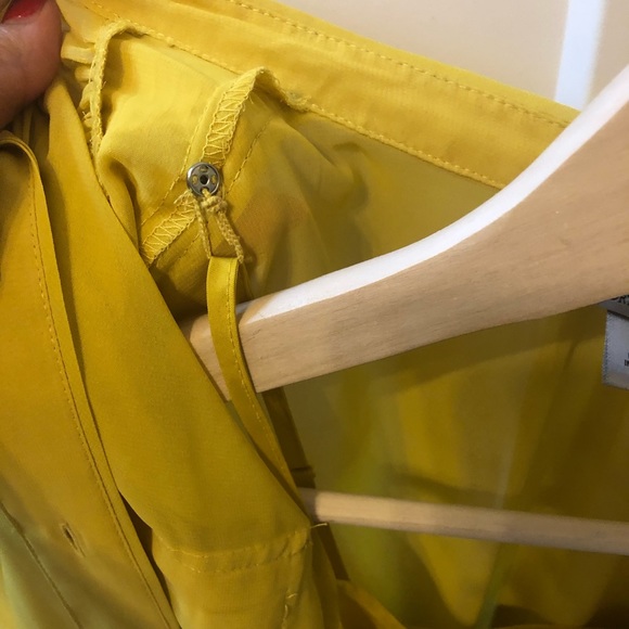 Button down Blouse by Worthington semi sheer - Picture 4 of 10